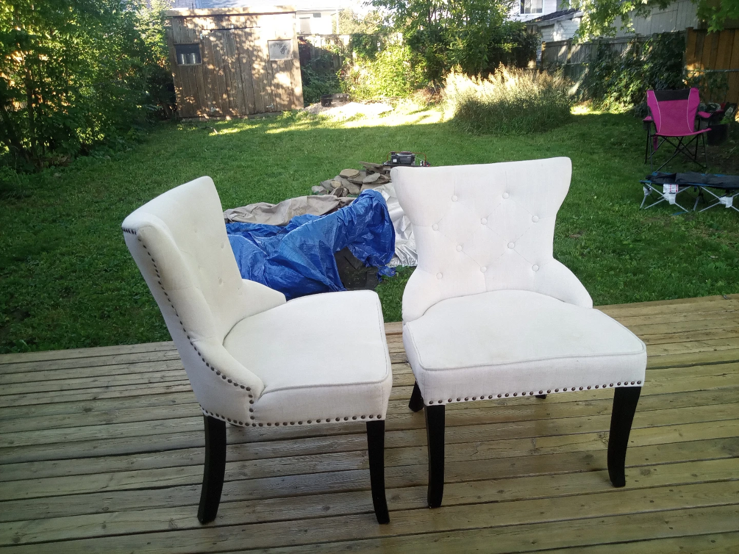 Set of two off-white upholstered accent chairs - photo 2
