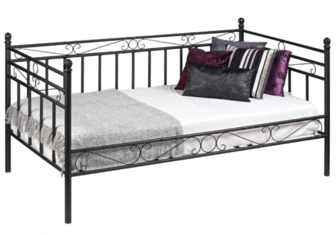 Black Metal Daybed Frame