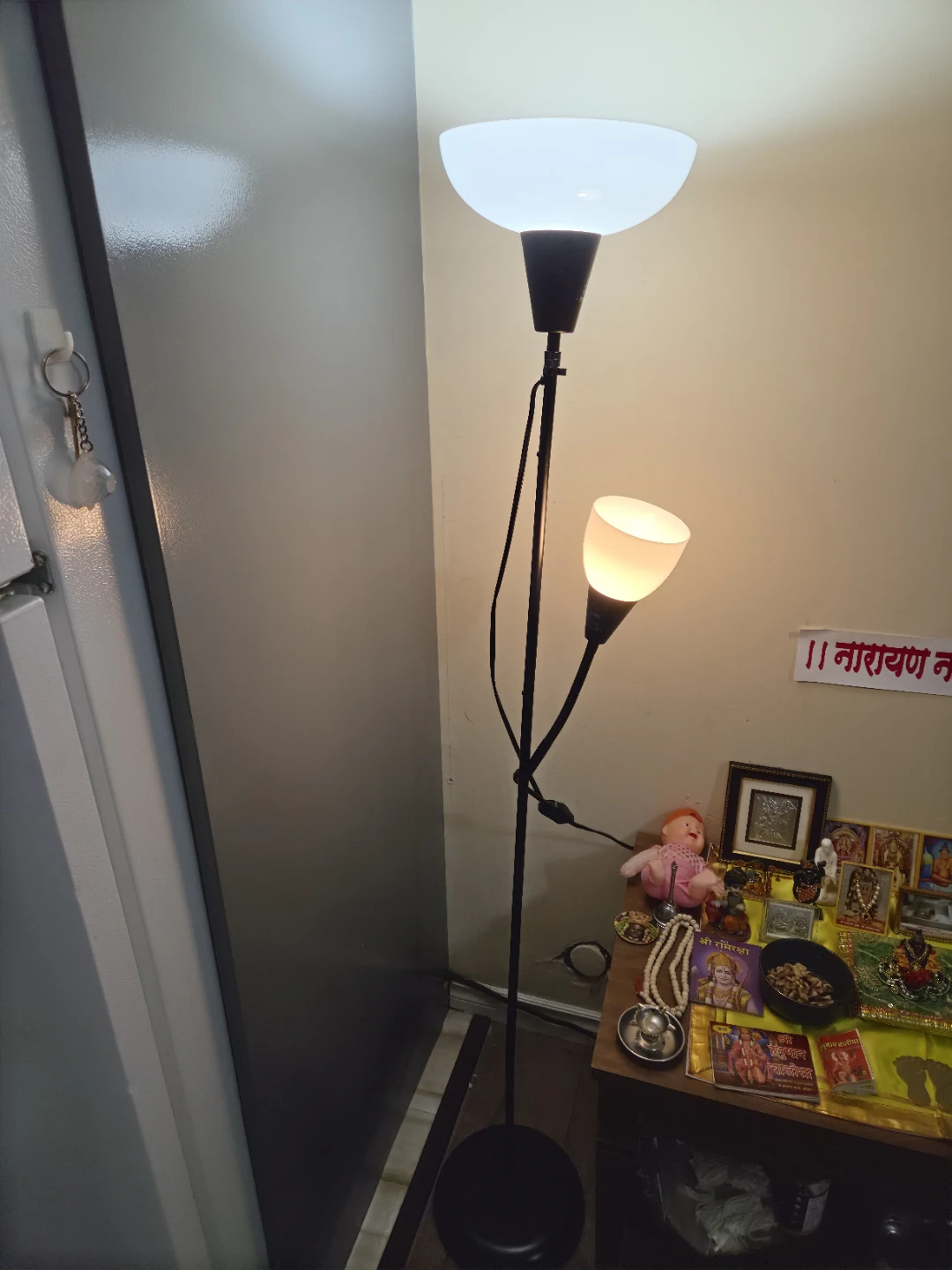 Black Floor Lamp with Reading Light - photo 3