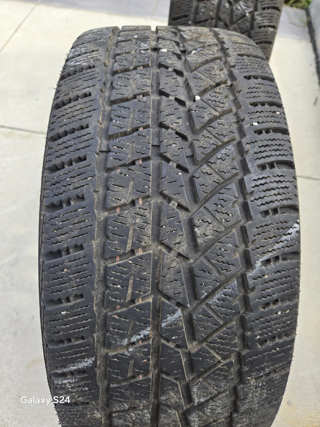 ❄️4 Winter Tires + Rims - Hyundai Elantra | Good Condition❄️ - photo 2