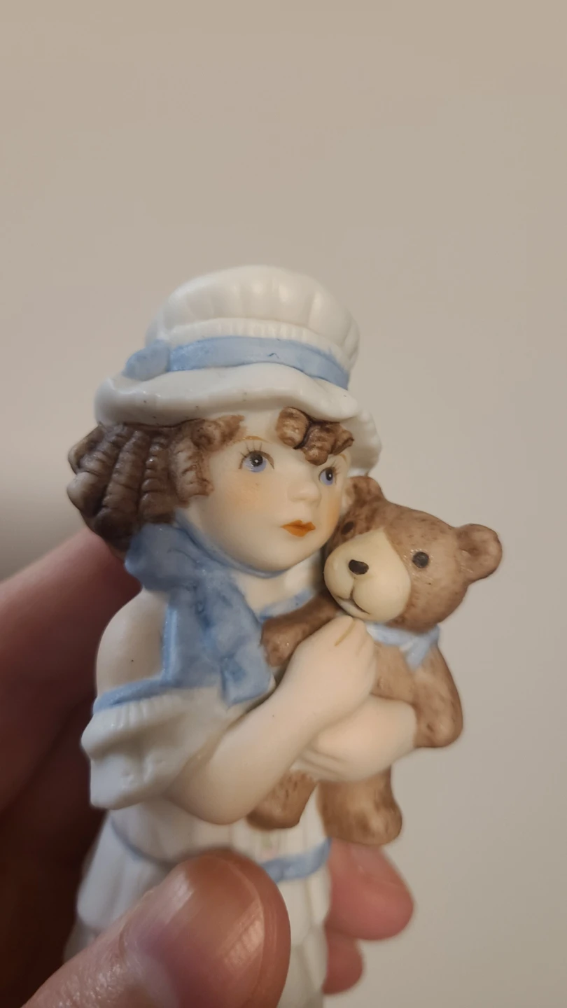 Vintage Porcelain Figurine Girl with Teddy Bear - photo 3