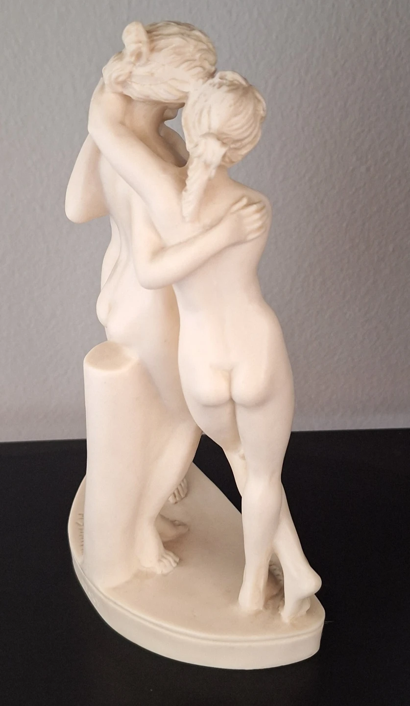 The Three Graces Statue - photo 4