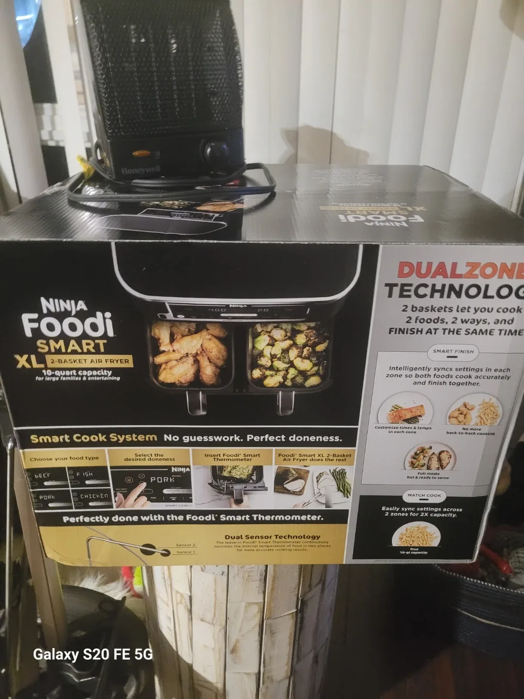 Ninja Foodi Smart XL 6-in-1 Air Fryer
