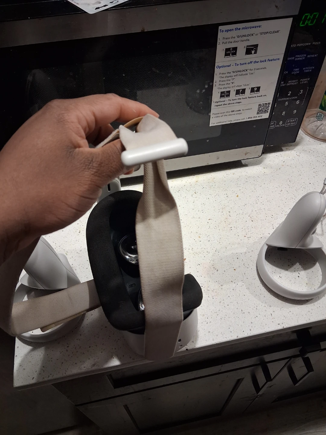 Meta Quest 2 Virtual Reality Headset - photo 2