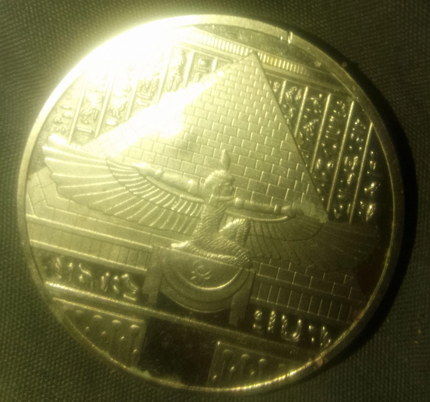 Nefertiti Ancient Egypt Commemorative Coin - photo 2