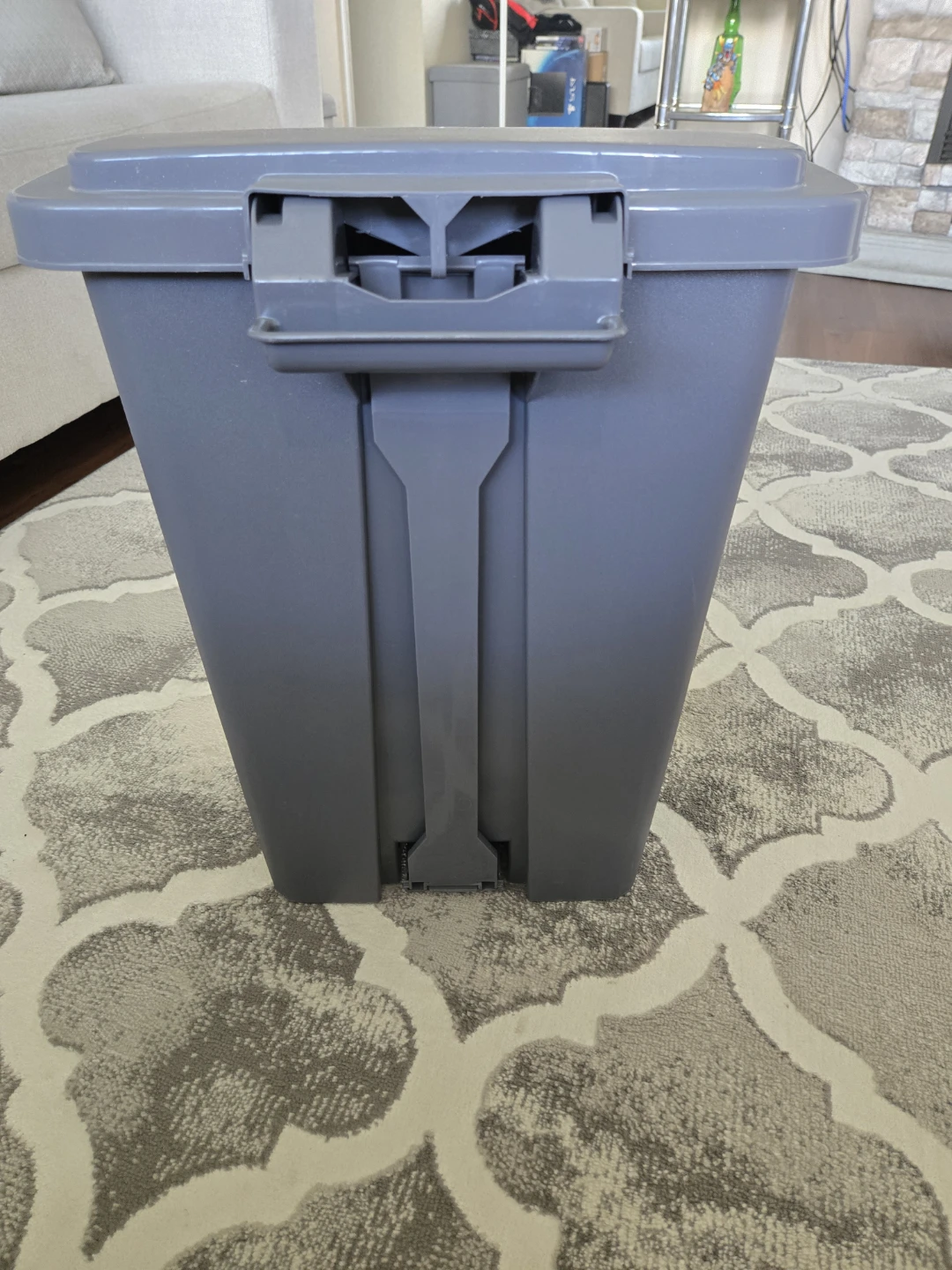 Grey Plastic Step Trash Can - photo 4