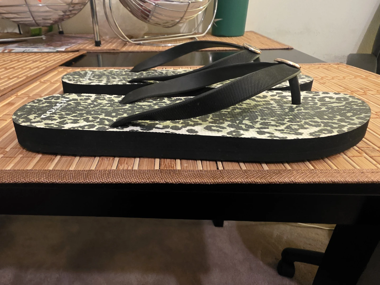 Coach Alessa Flip Flops Leopard Print - photo 3