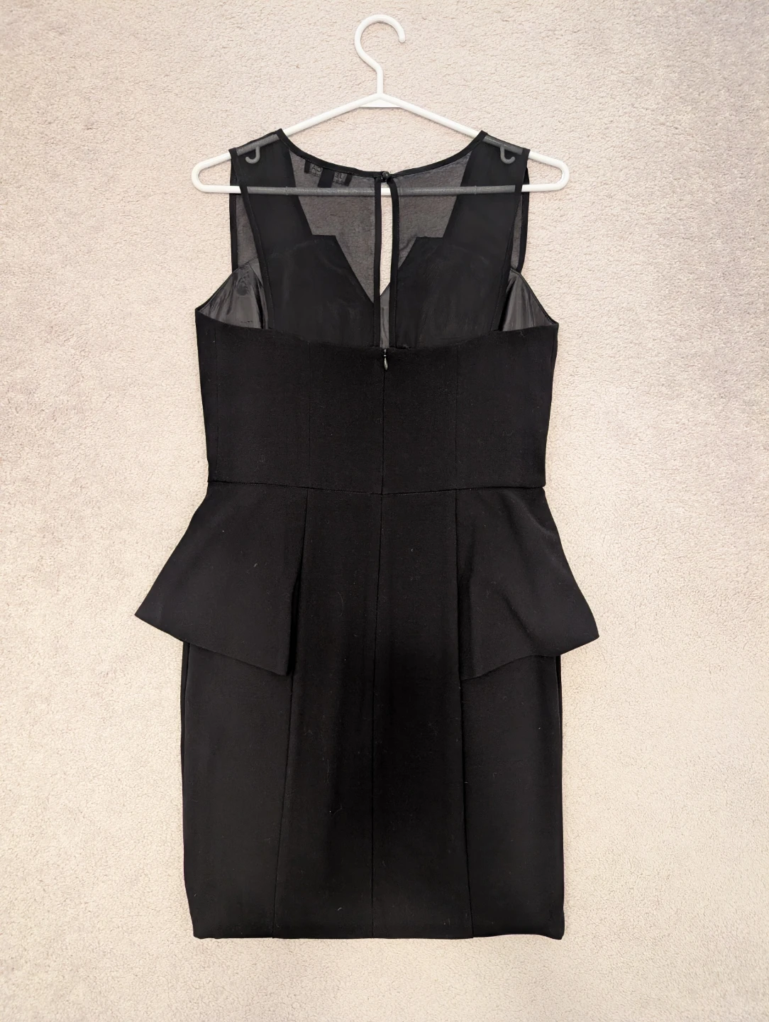 Black Dresses - photo 4