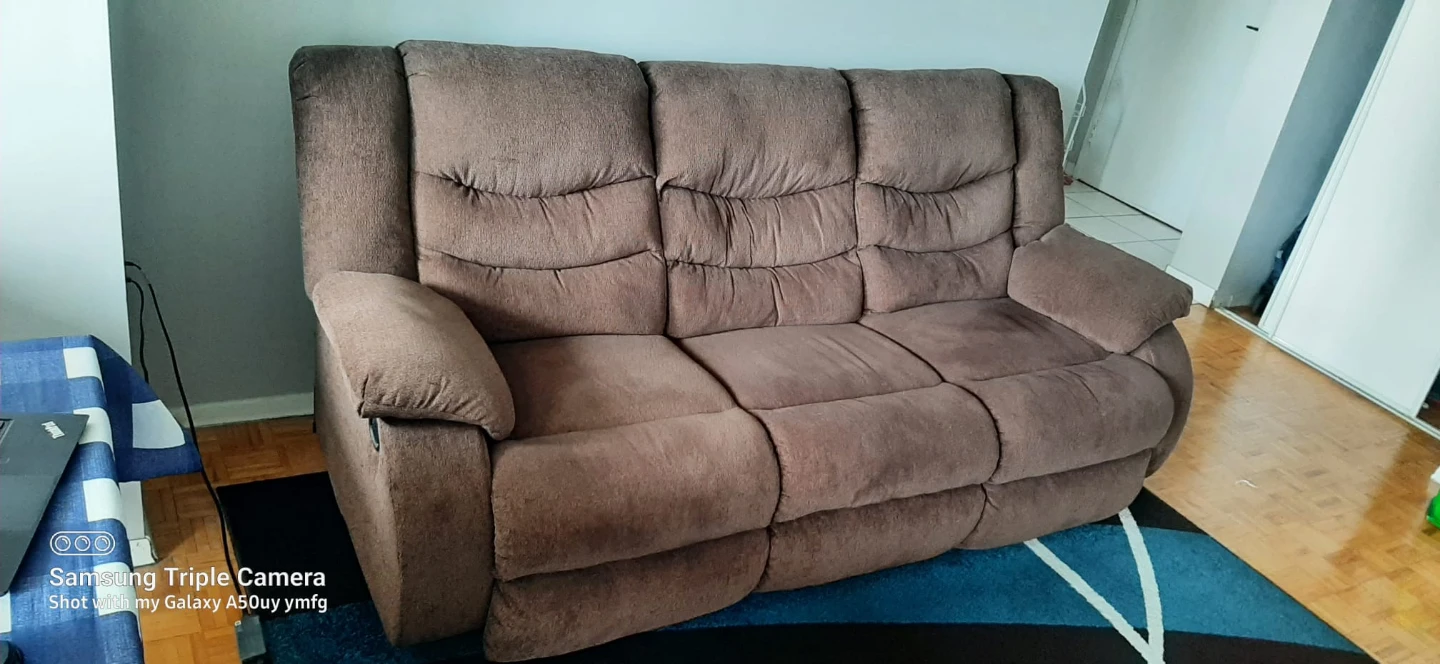 Brown reclining sofa - photo 3