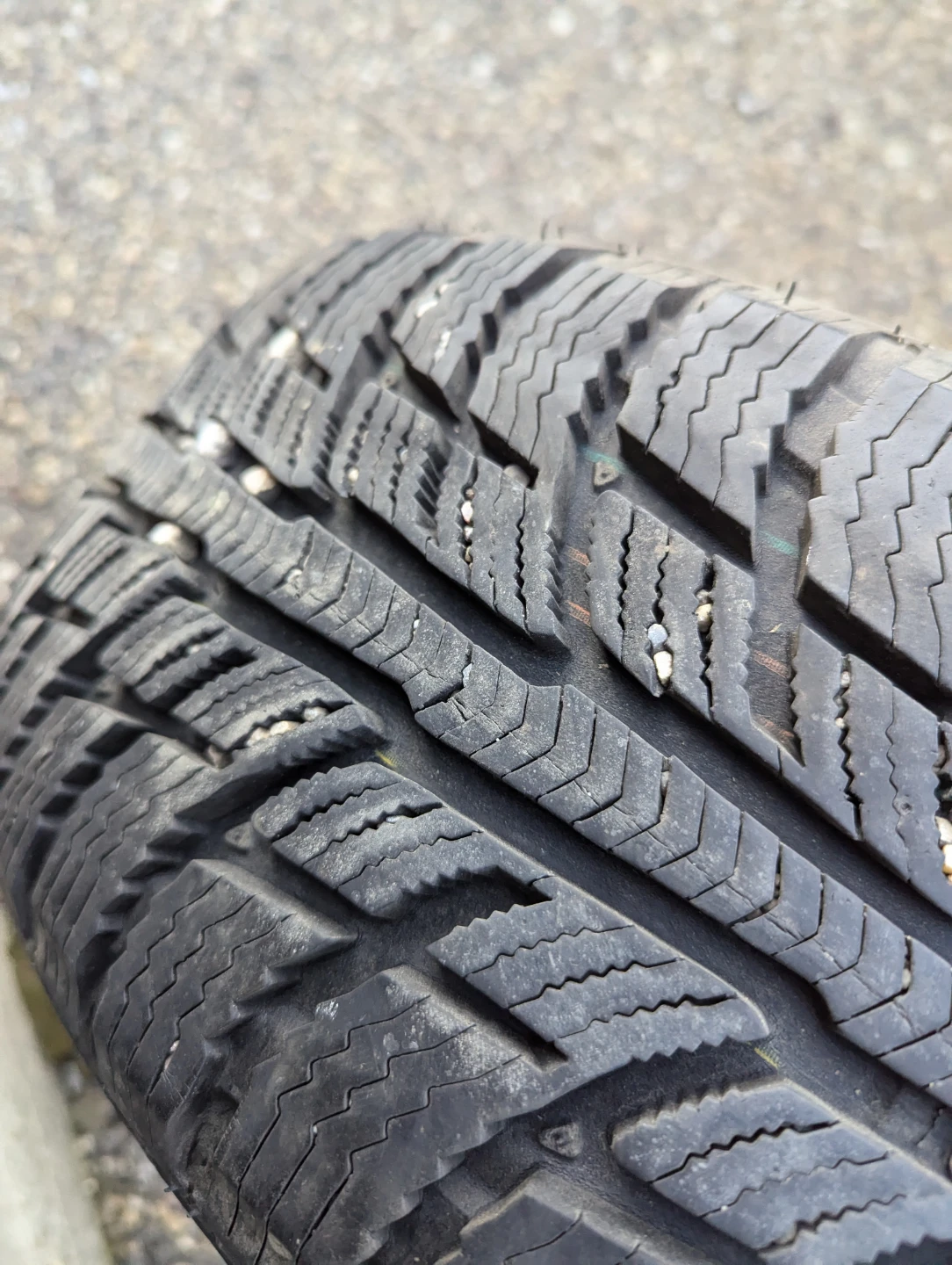 205/55R16 BFGoodrich Winter T/A KSI Tires - photo 5