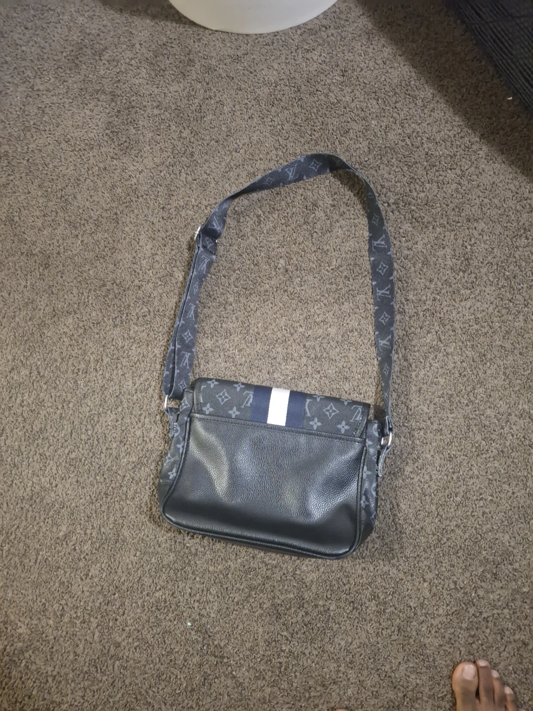 Louis Vuitton Monogram Eclipse Messenger Bag - photo 2