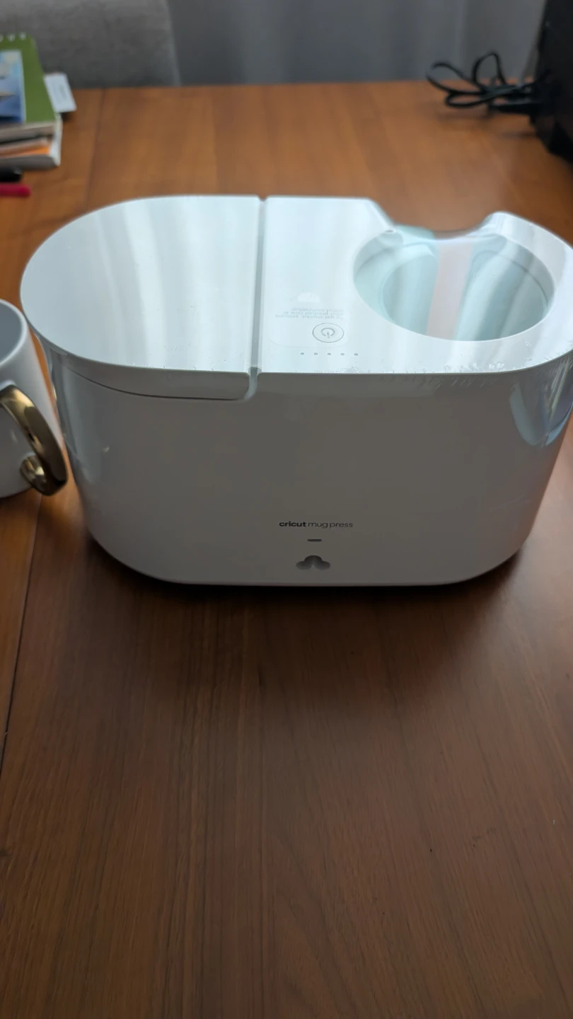 Cricut Mug Press with Four Mugs