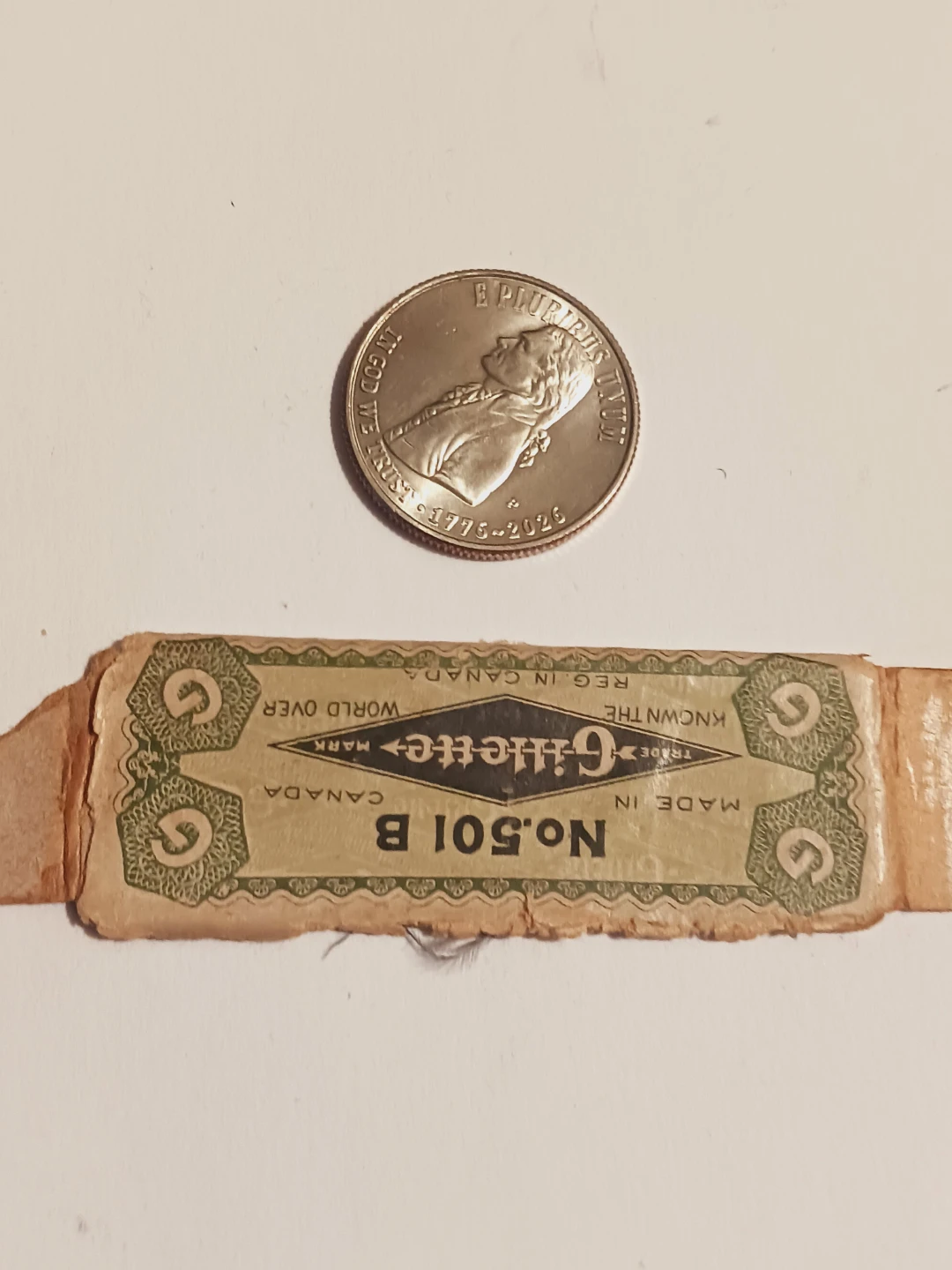 Antique Gillette No. 501 B Razor Blade Wrapped - photo 3