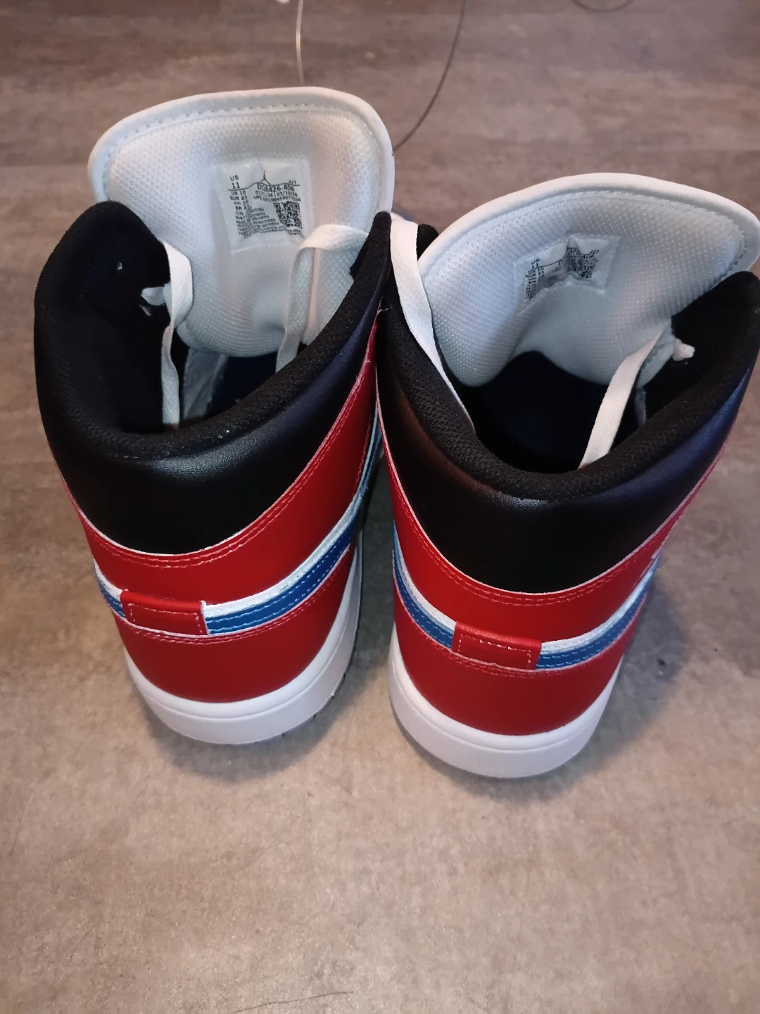Air Jordan 1 Mid Shoes - photo 4