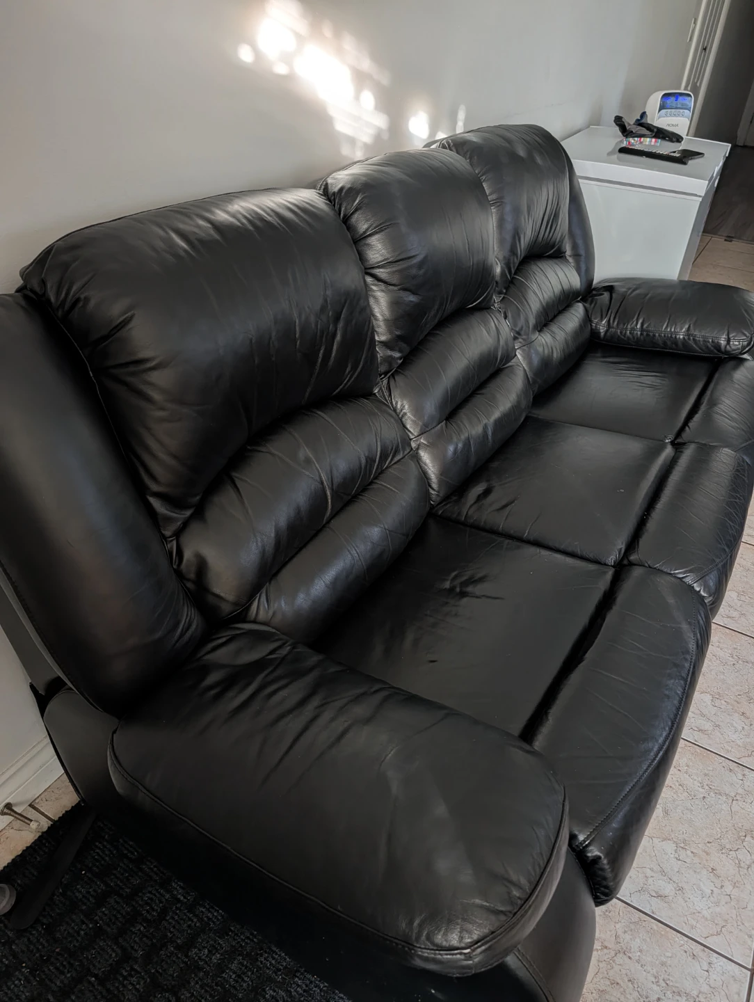 Recliner 3 seater leather sofa couch - photo 3