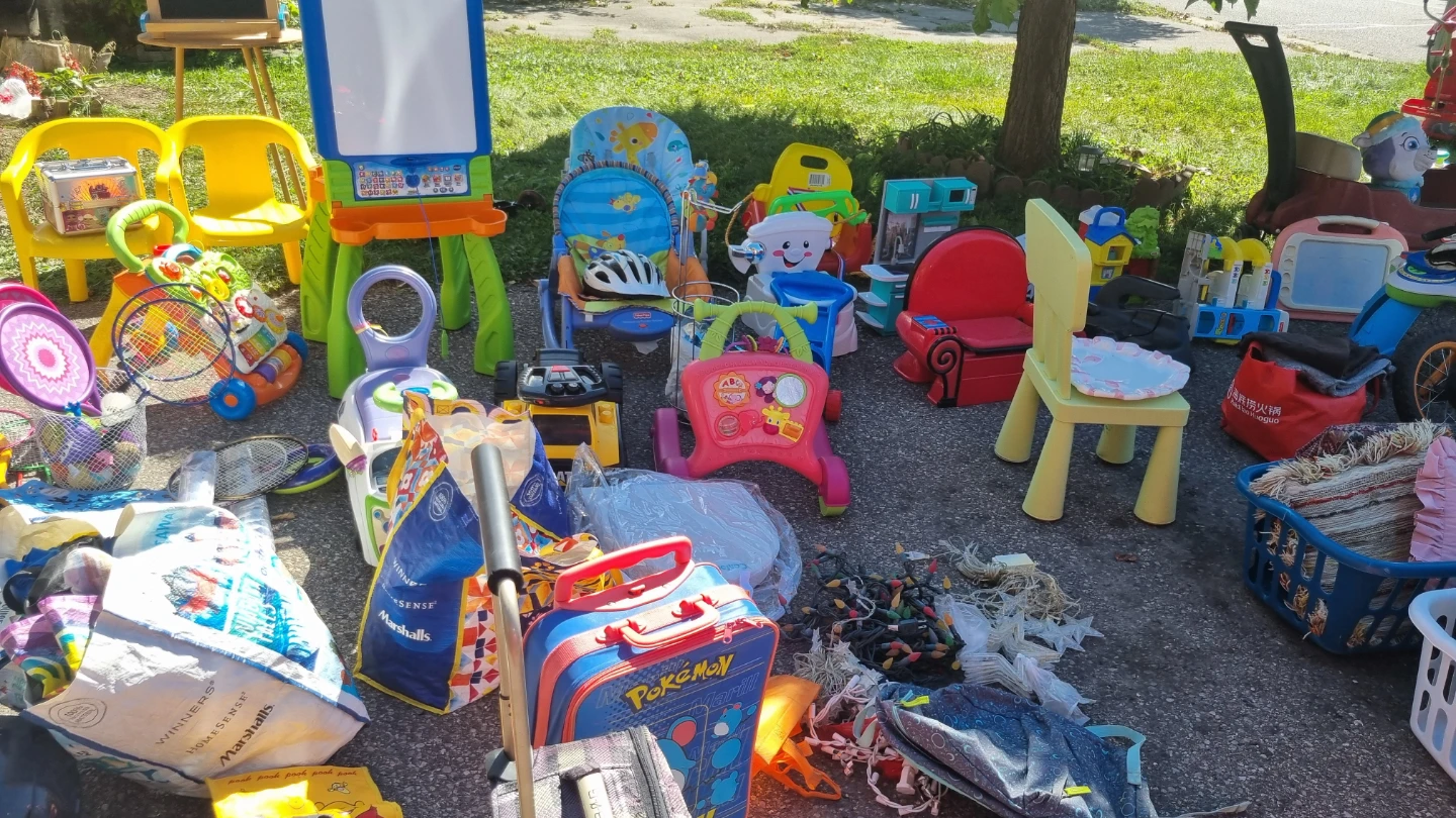 Garage sale - photo 2
