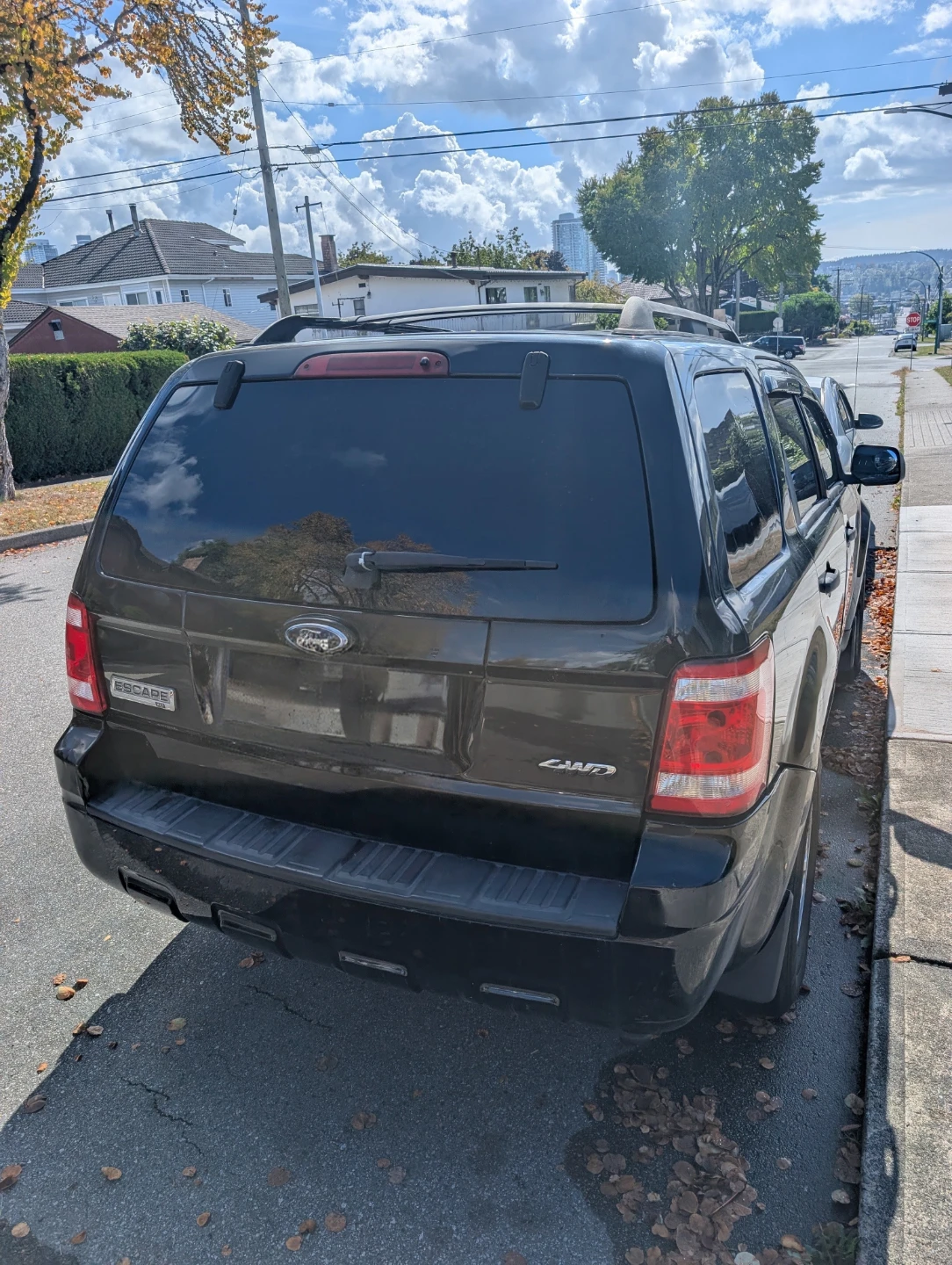 2009 Black Ford Escape XLT 4WD