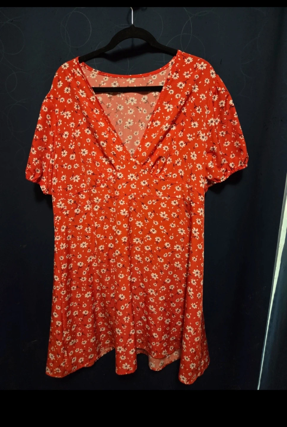 2 Floral V-Neck  Dresses - photo 2
