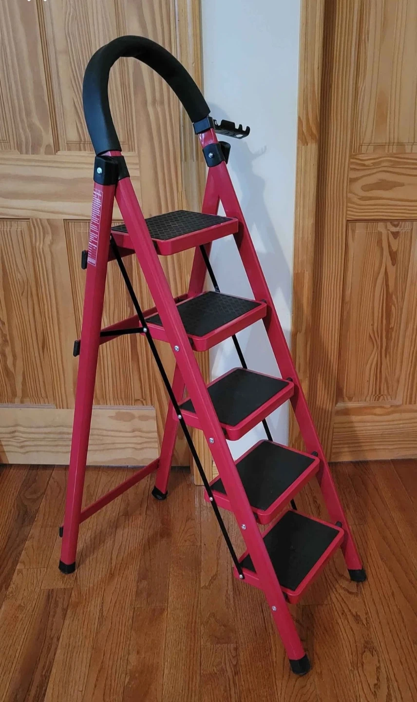 Brand NEW Red 5-Step Ladder with Handle