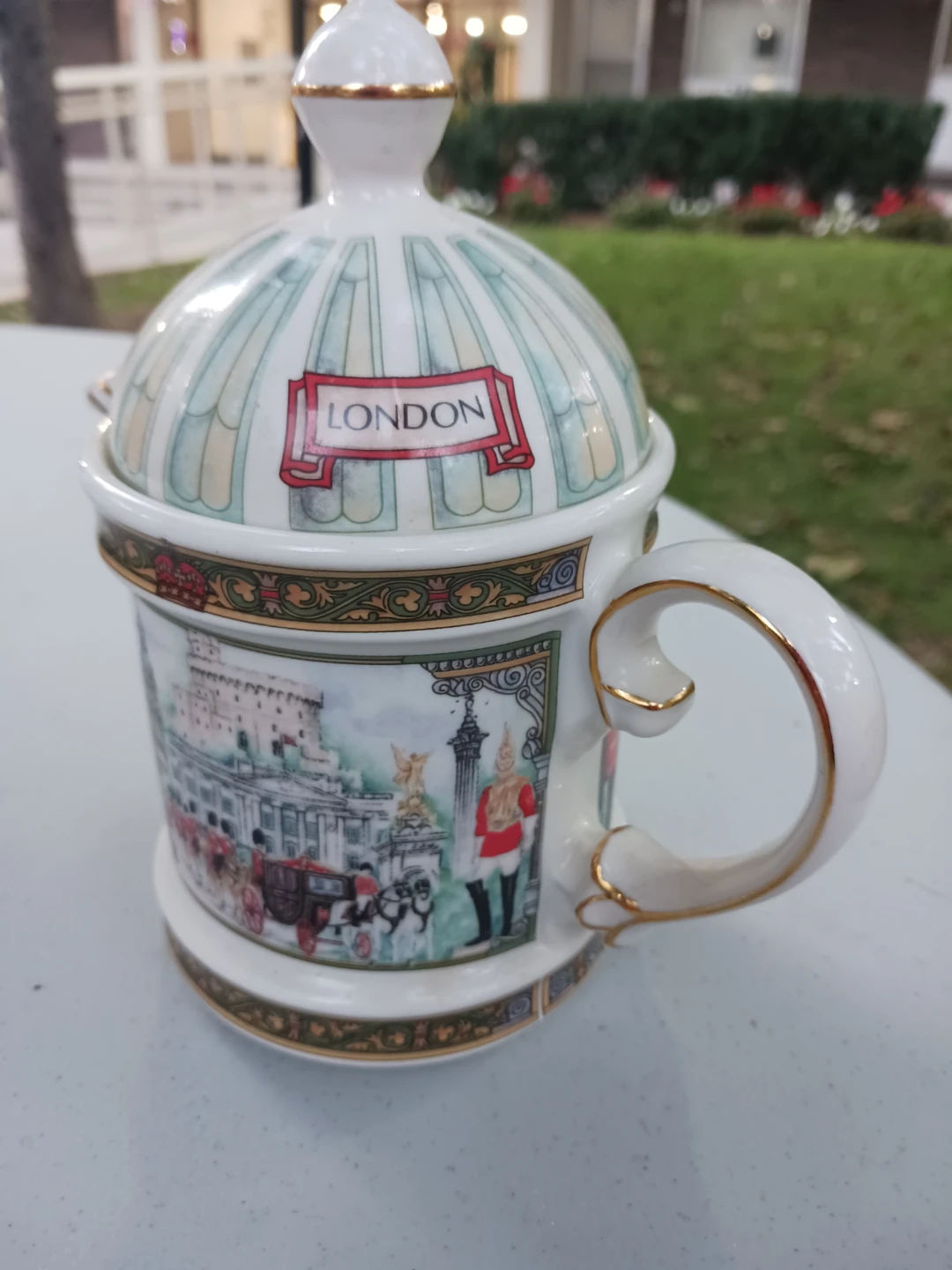 London Souvenir Teapot - photo 2