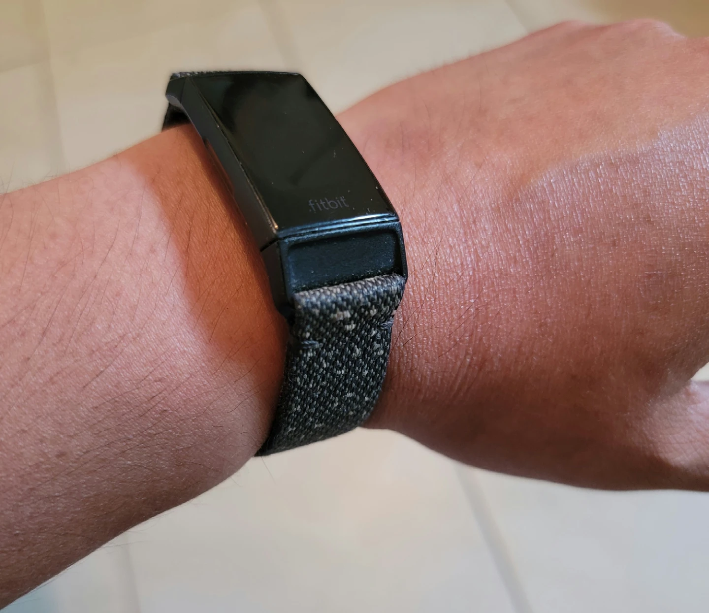 Fitbit Charge 4 Special Edition - photo 2