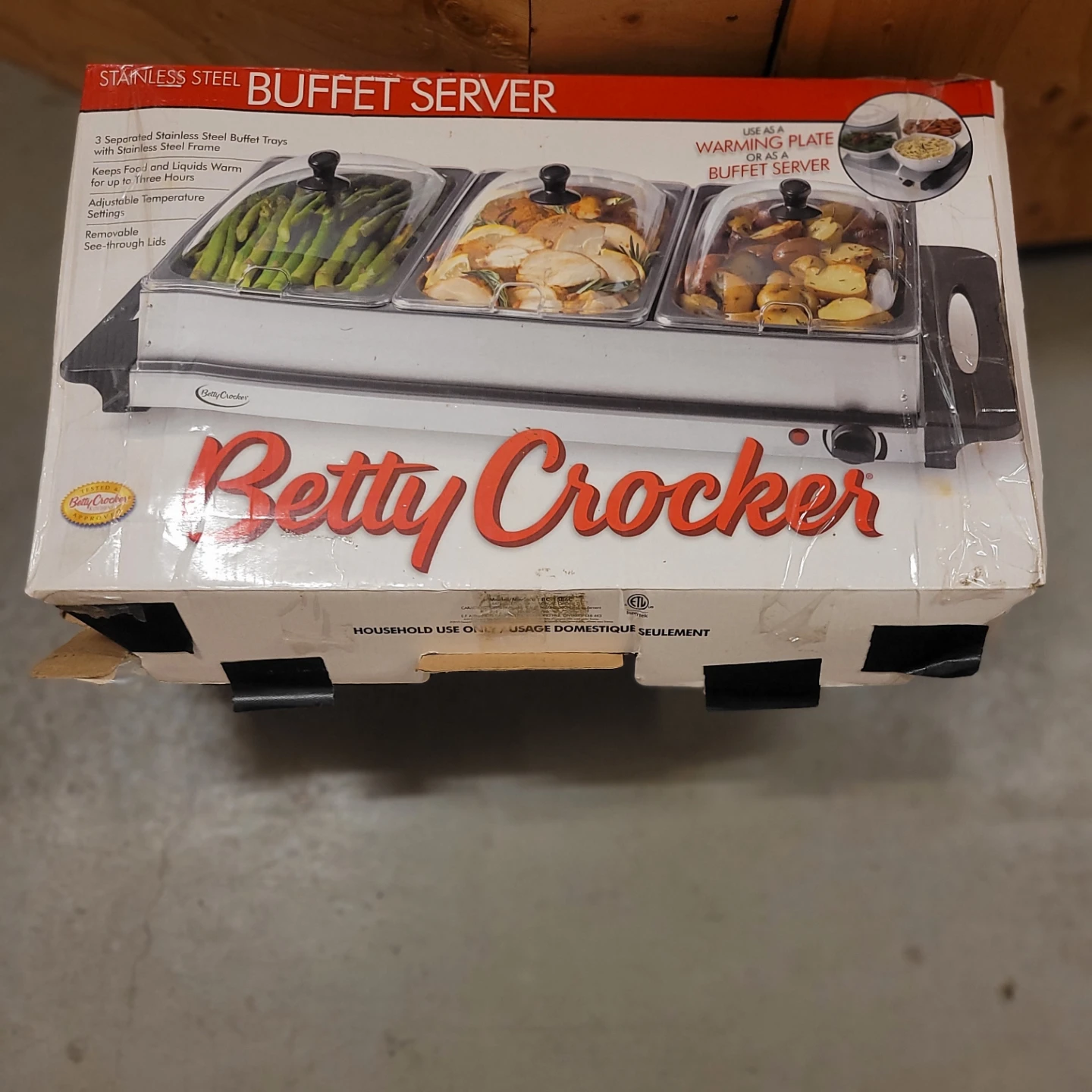 Betty Crocker Stainless Steel Buffet Server