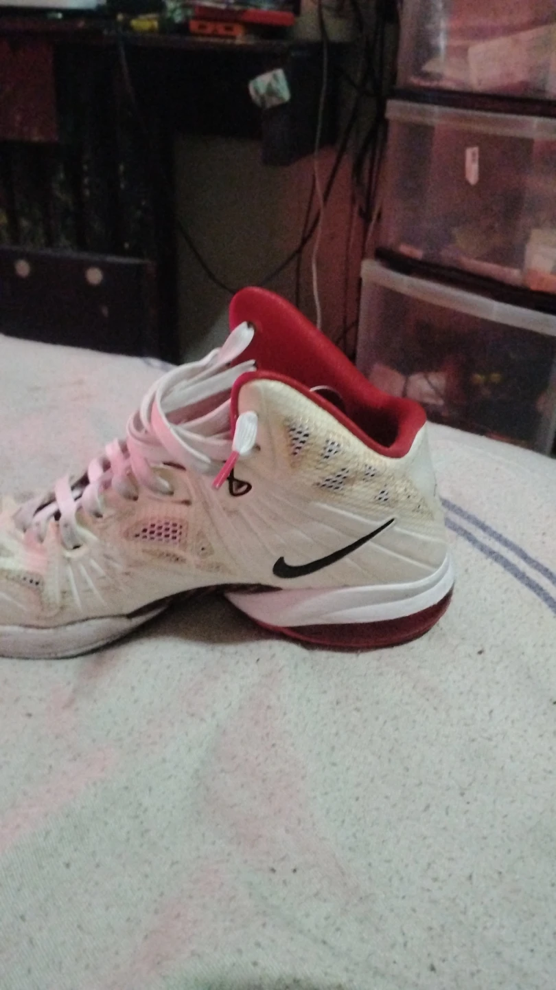 Nike LeBron Soldier Men's Basketball Shoes - photo 3