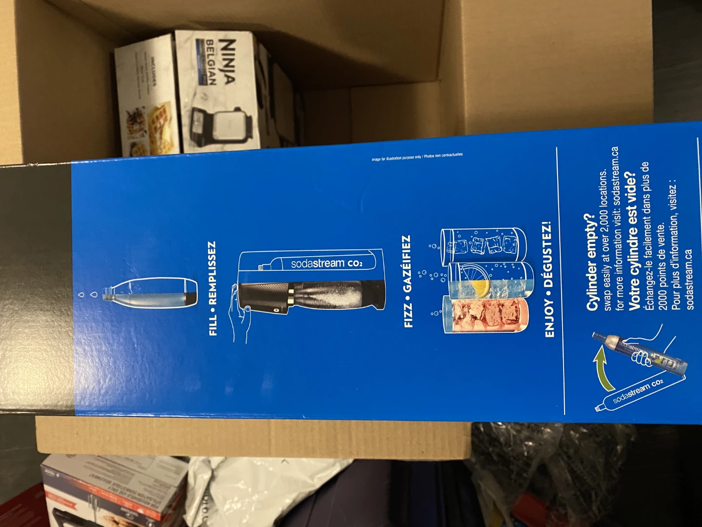 Moving out - SodaStream Fizzi One Touch Sparkling Water Maker - photo 2