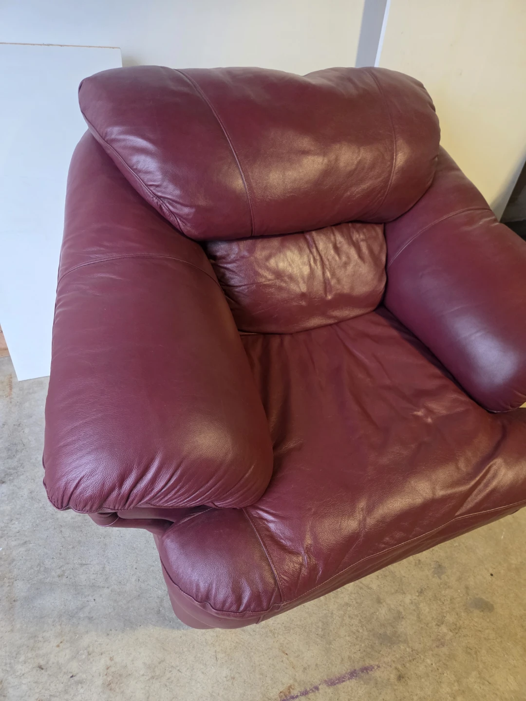 Burgundy Leather Armchair - photo 2