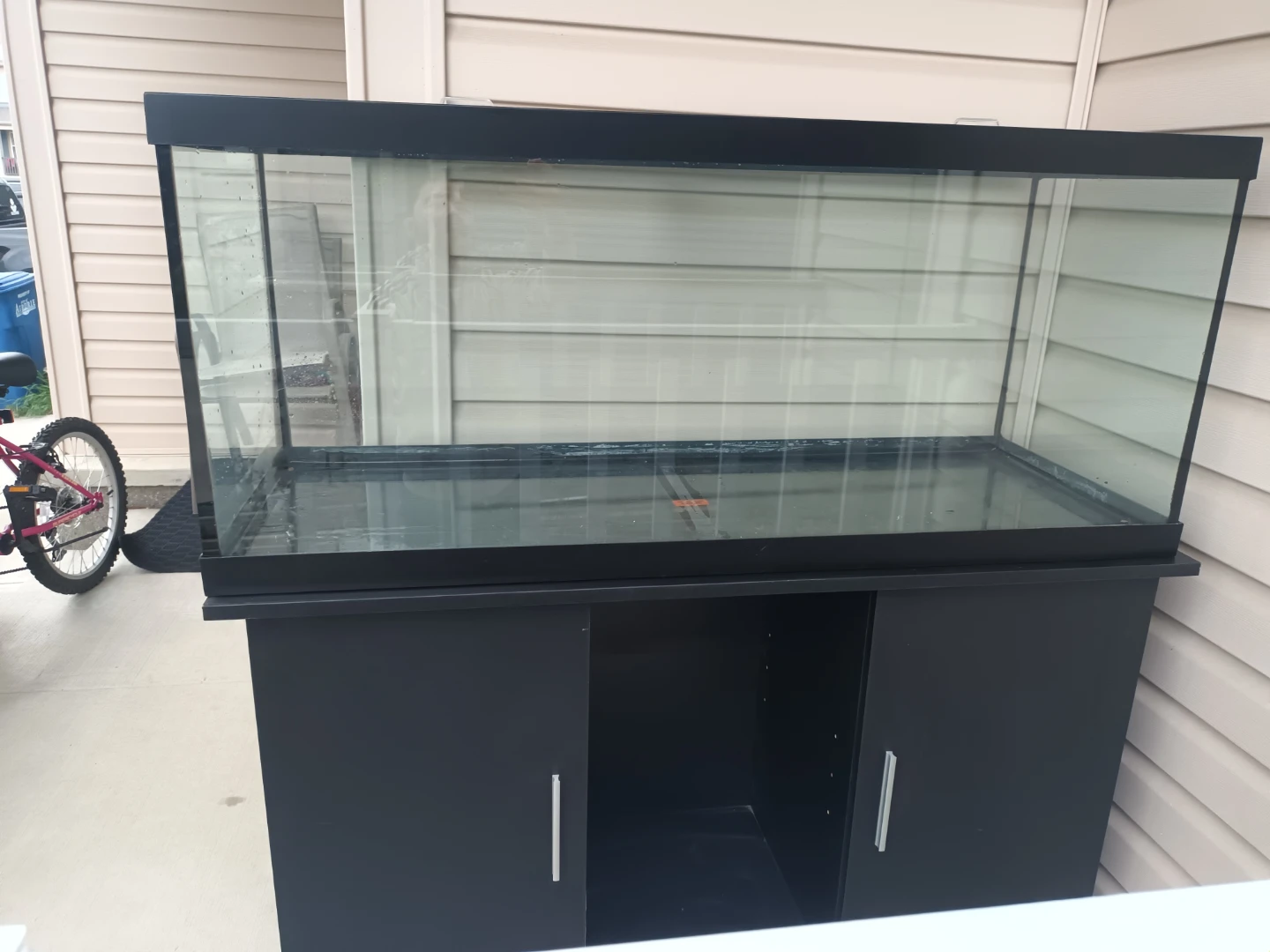 Fish tank stand