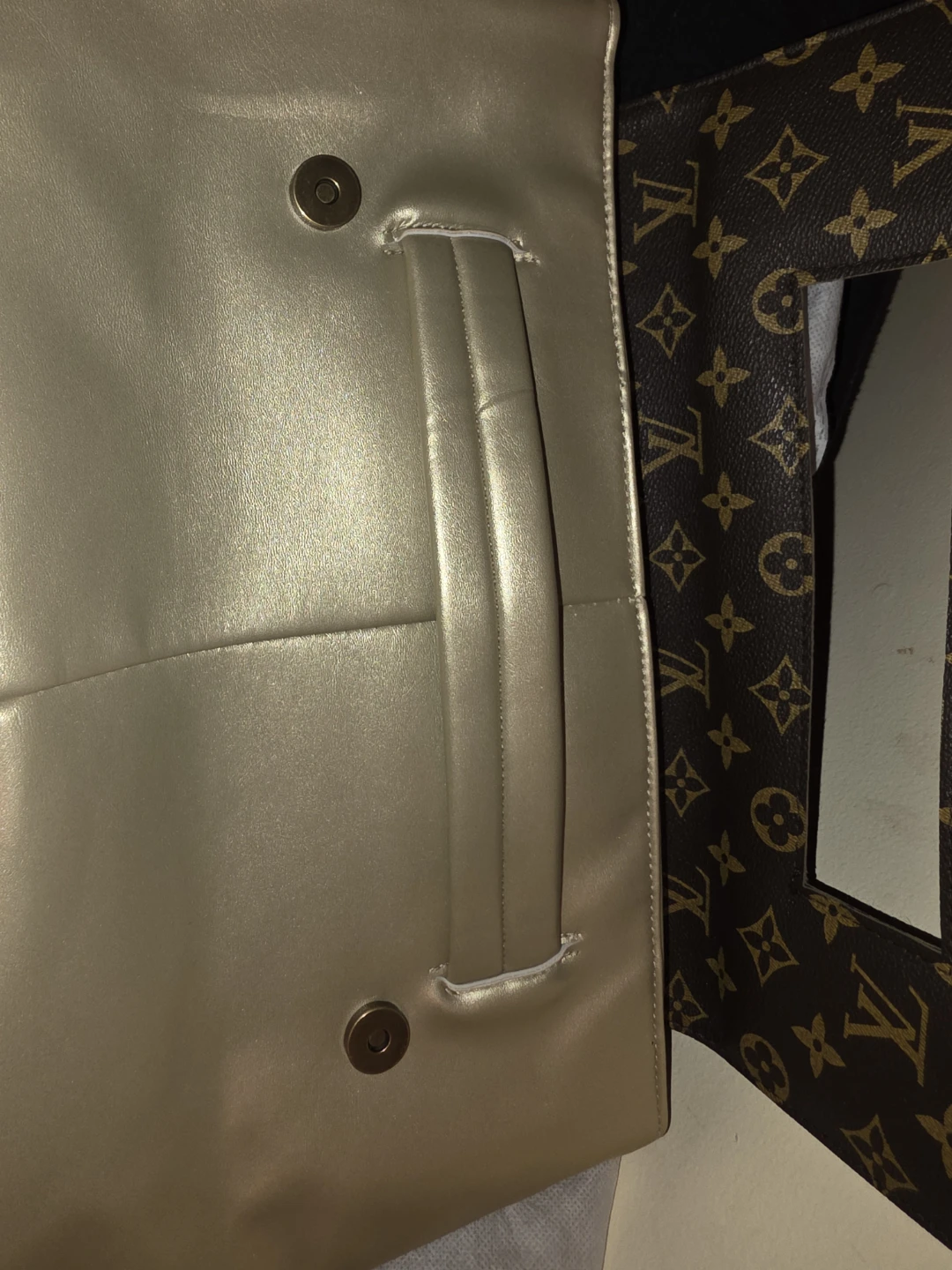 Gold and Brown Logo Print Shoulder Bag - photo 4