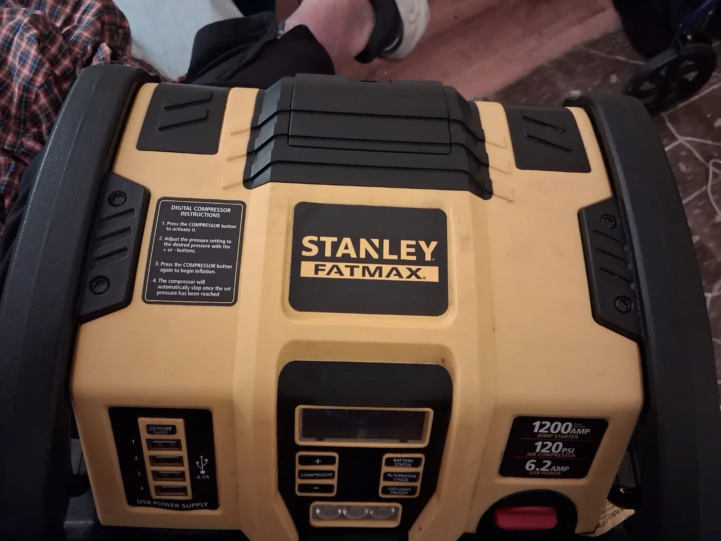 Stanley Fatmax 1200 Amp Jump Starter and Compressor