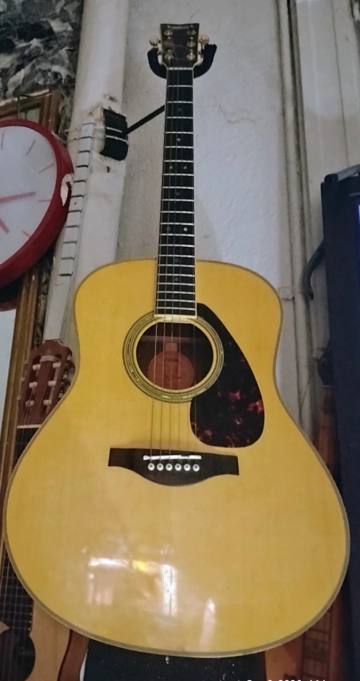 Yamaha LL16+ acoustic guitar - photo 3