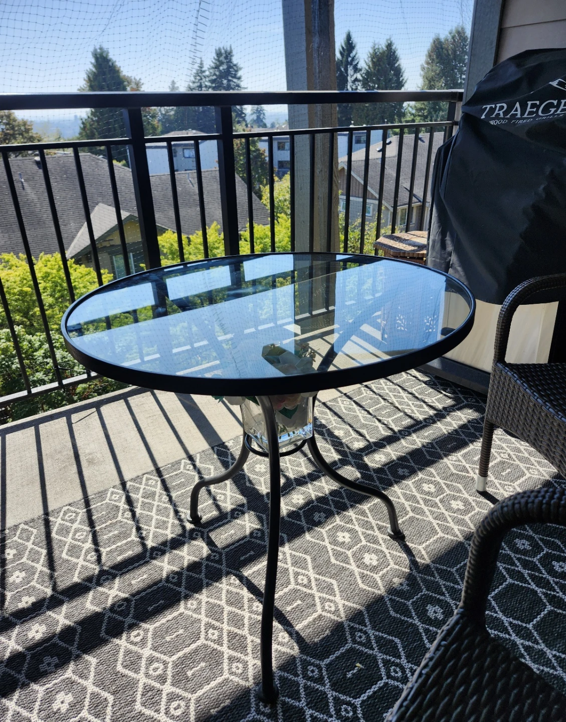 Round Glass Top Patio Table