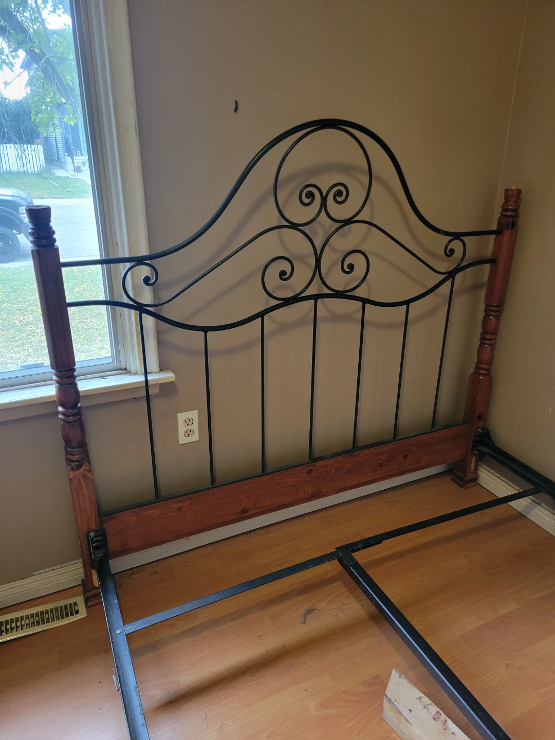 Black Metal and Wood Queen Bed Frame - photo 2