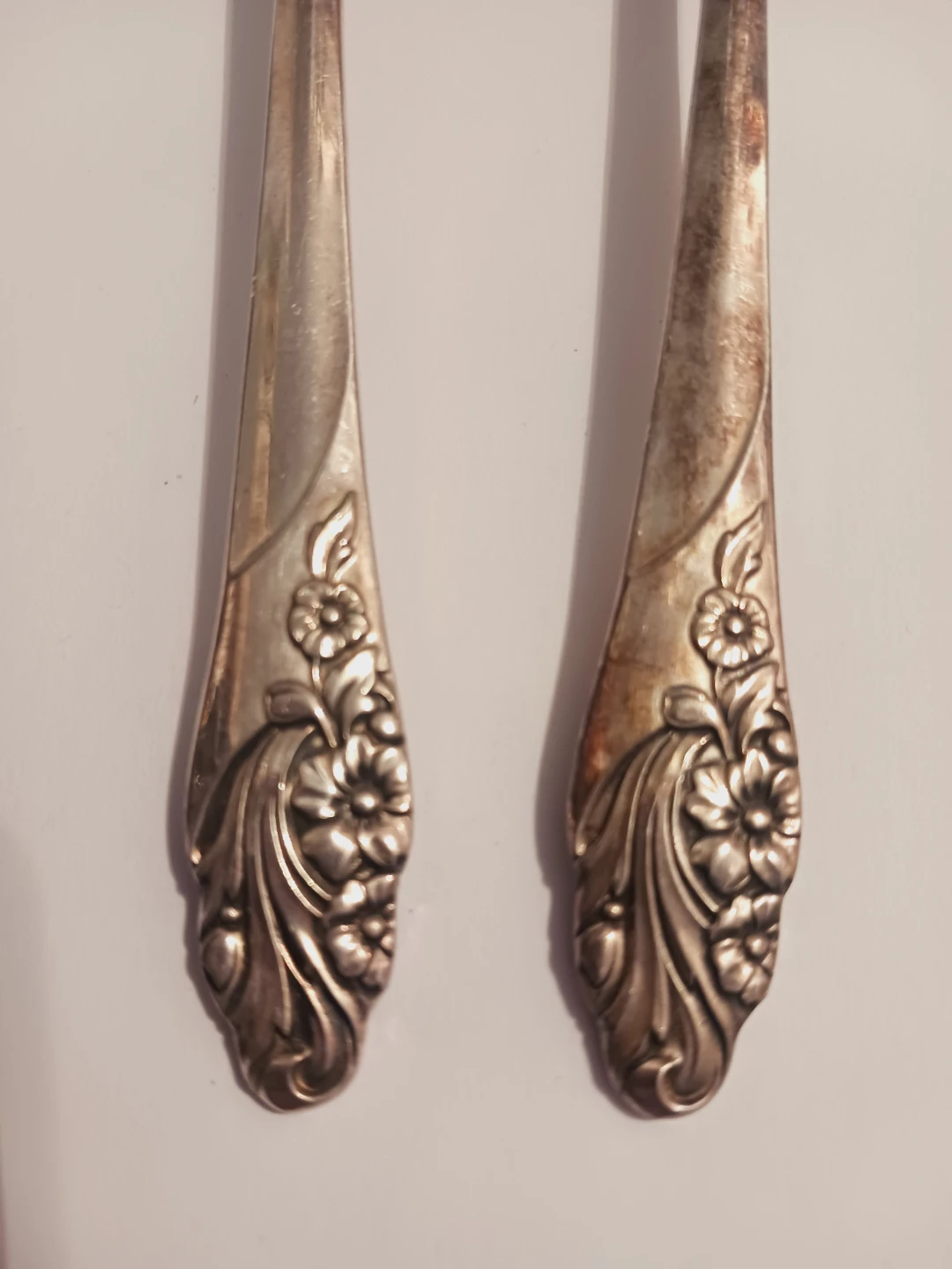 2 Large Serving Spoons Oneida Community Silver Plated - photo 3