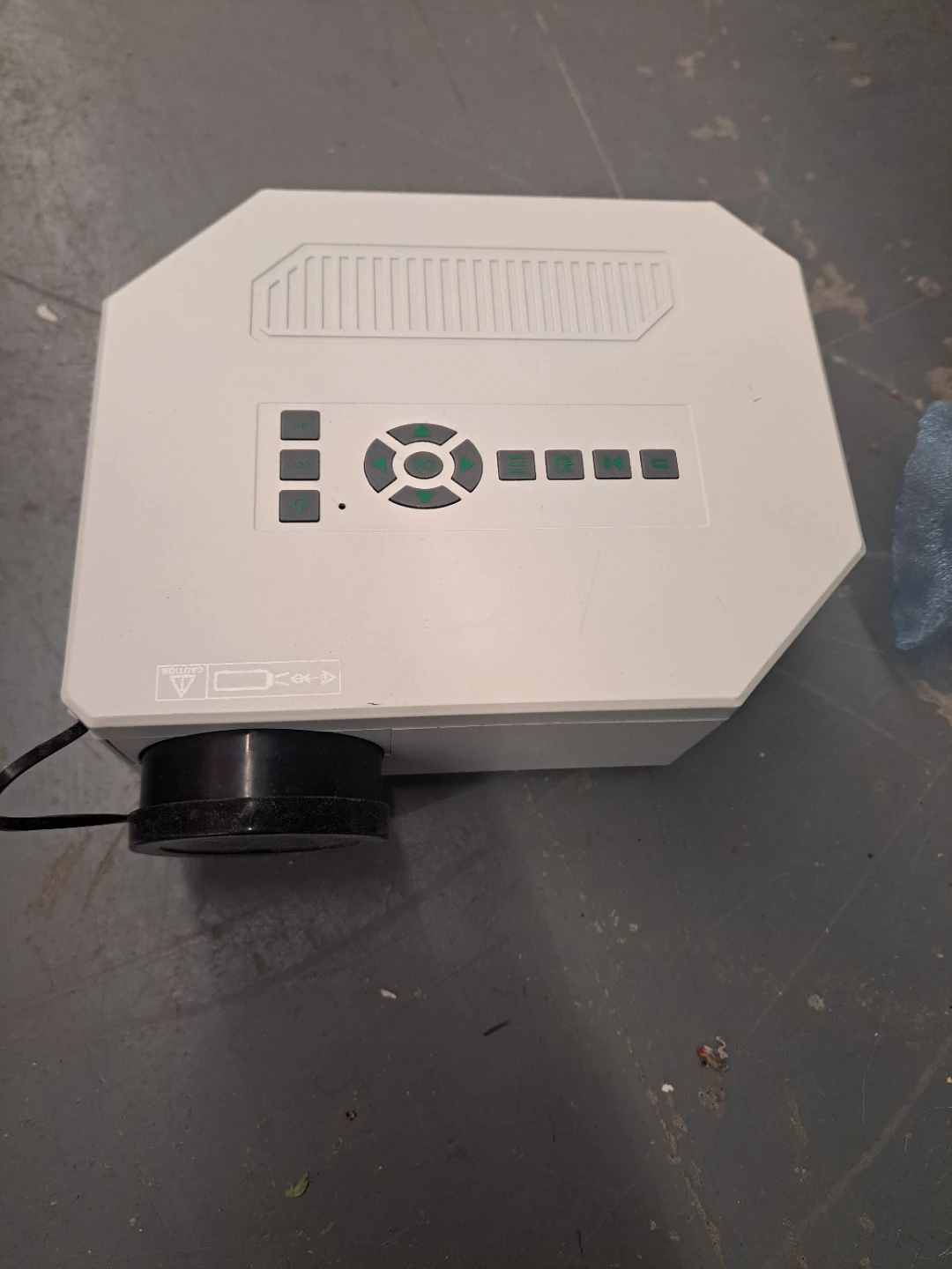 White Portable Multimedia Projector - photo 2