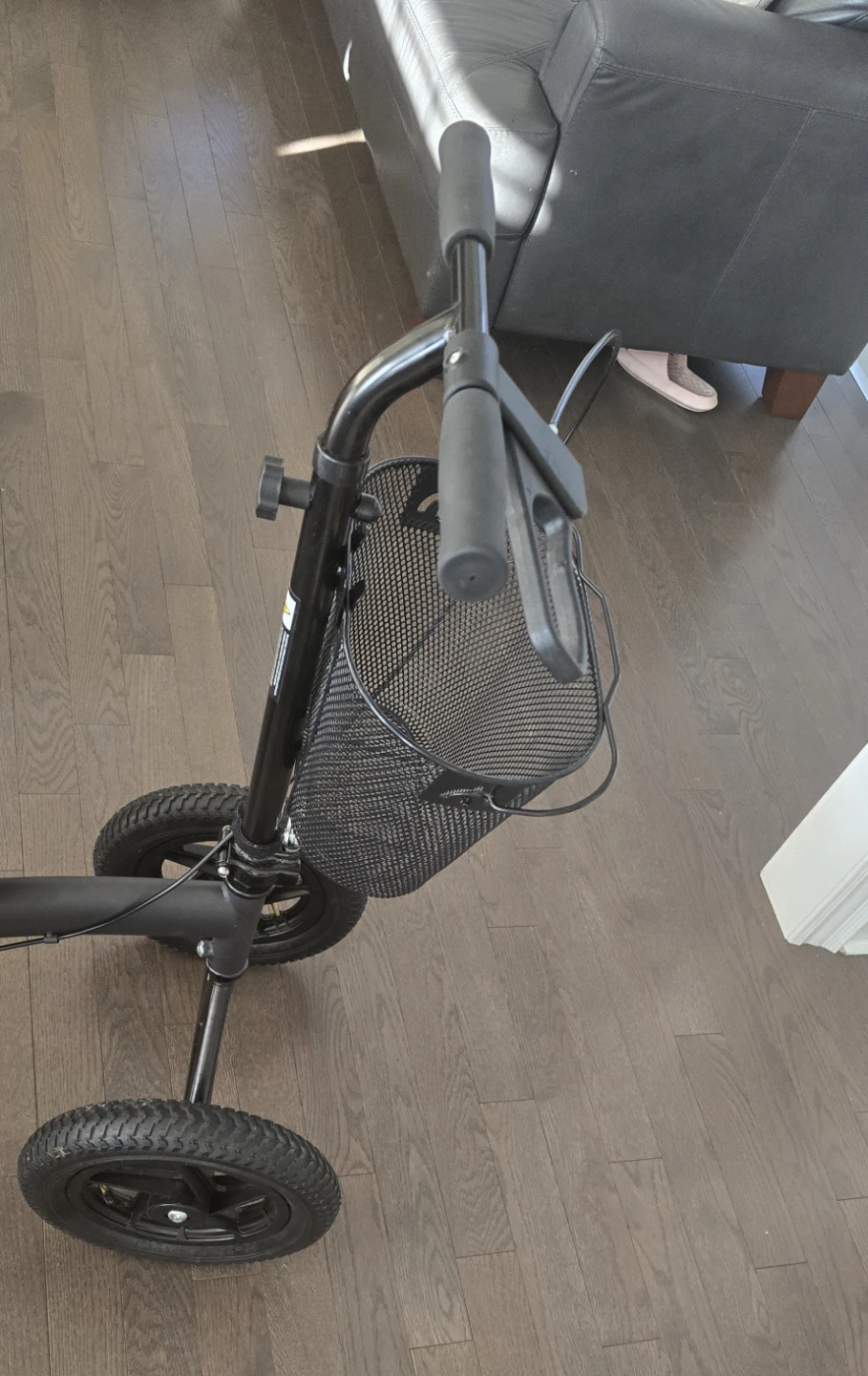 Medline Orthopaedic Knee Scooter - photo 3