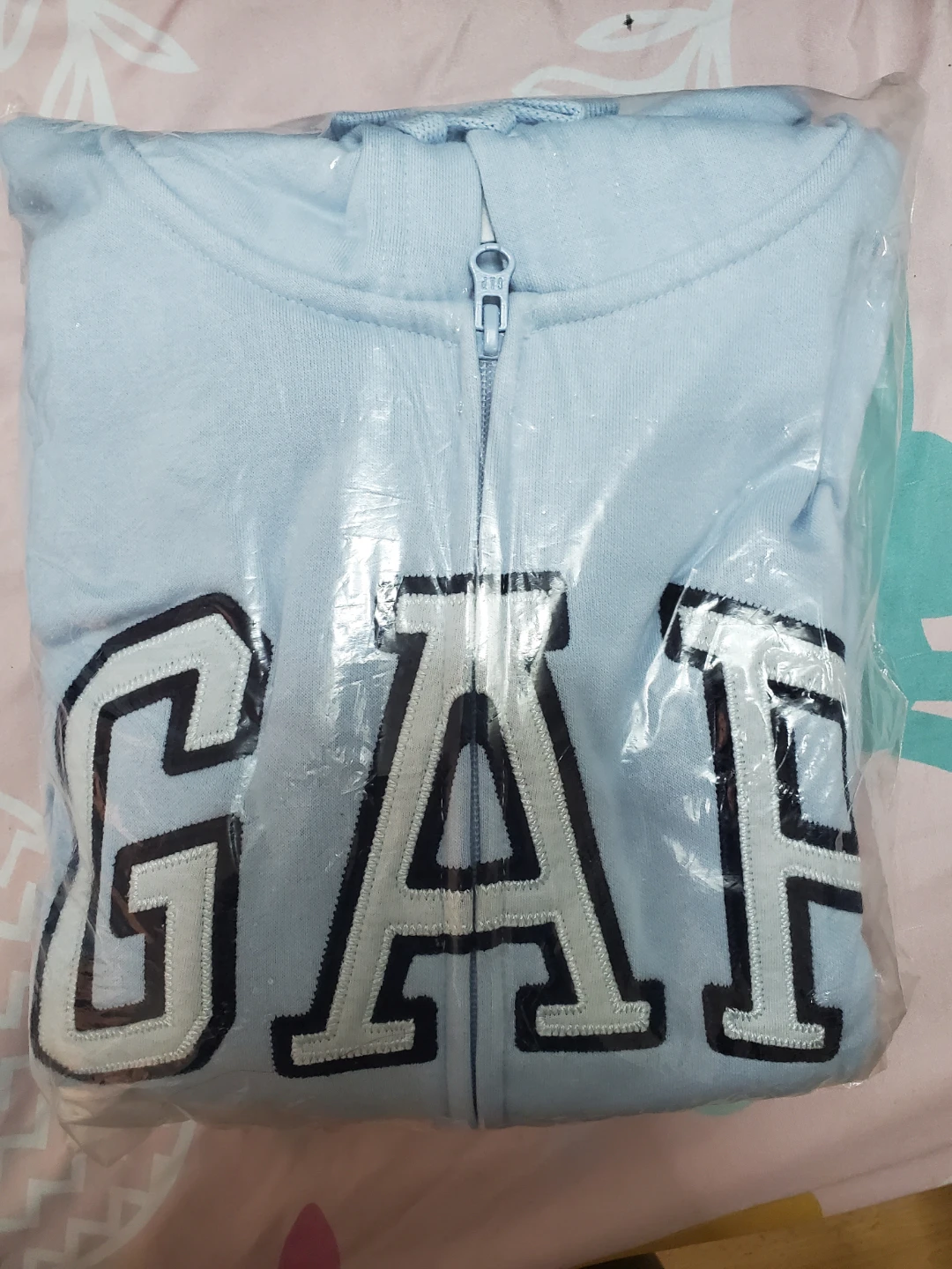 Women's GAP hoodie