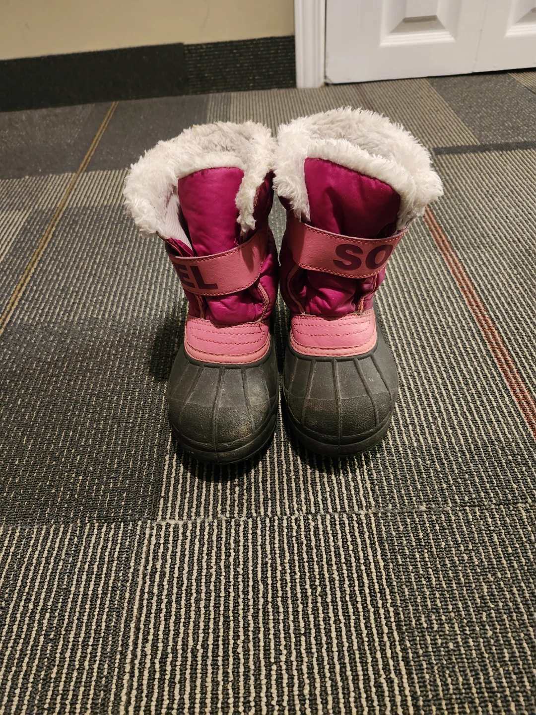 Kids winter boots
