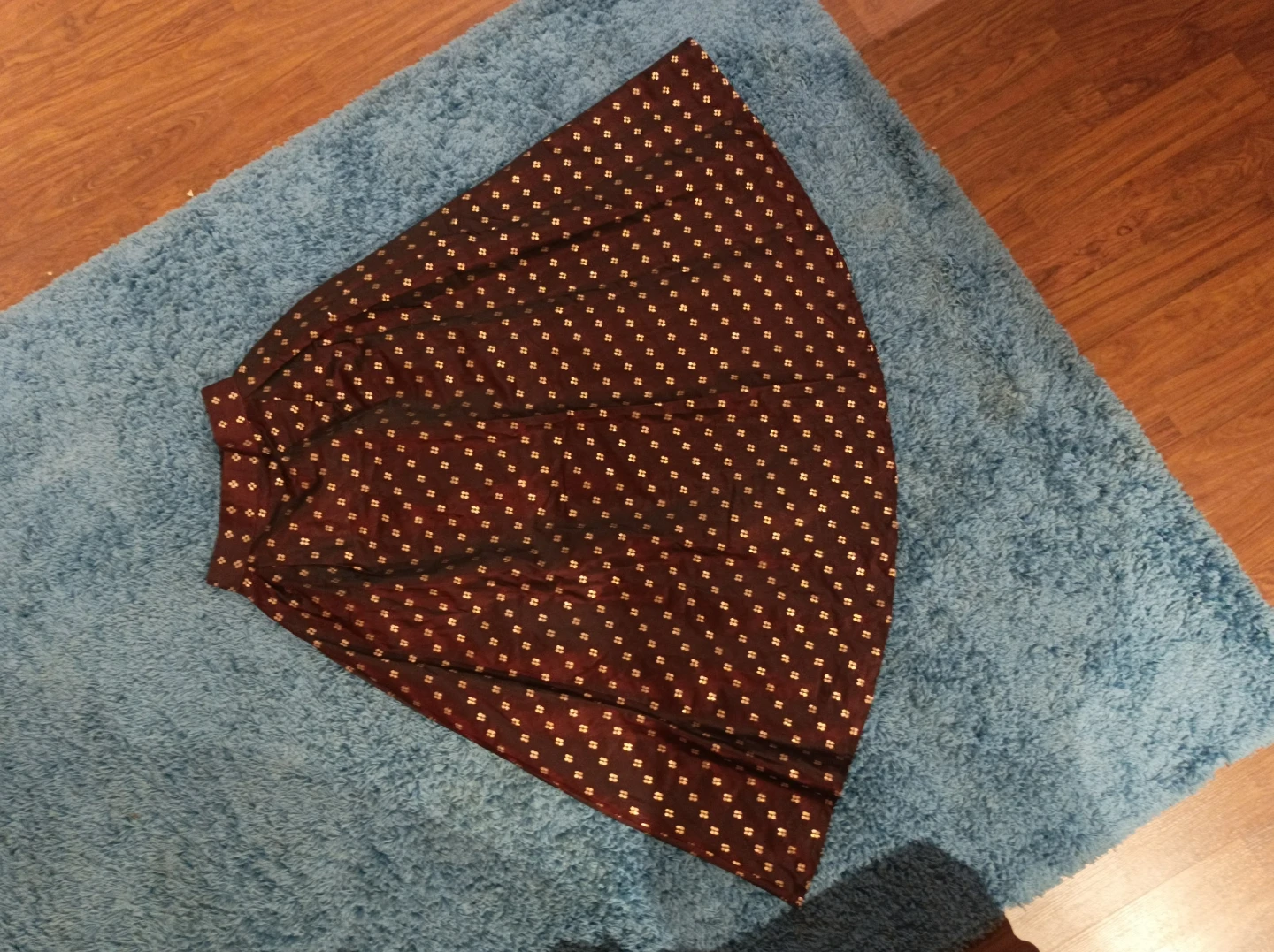 Maroon and gold-patterned ethnic skirt - photo 2