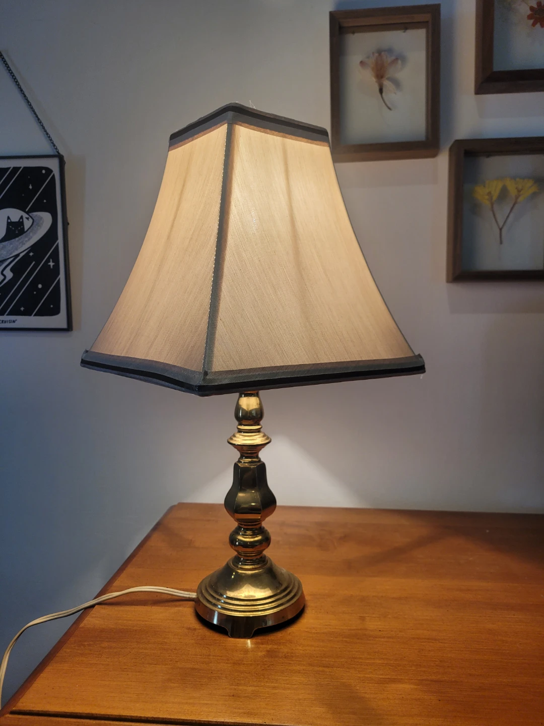 Small gold lamp