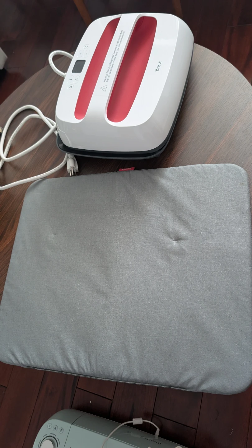 Cricut EasyPress Heat Transfer Machine