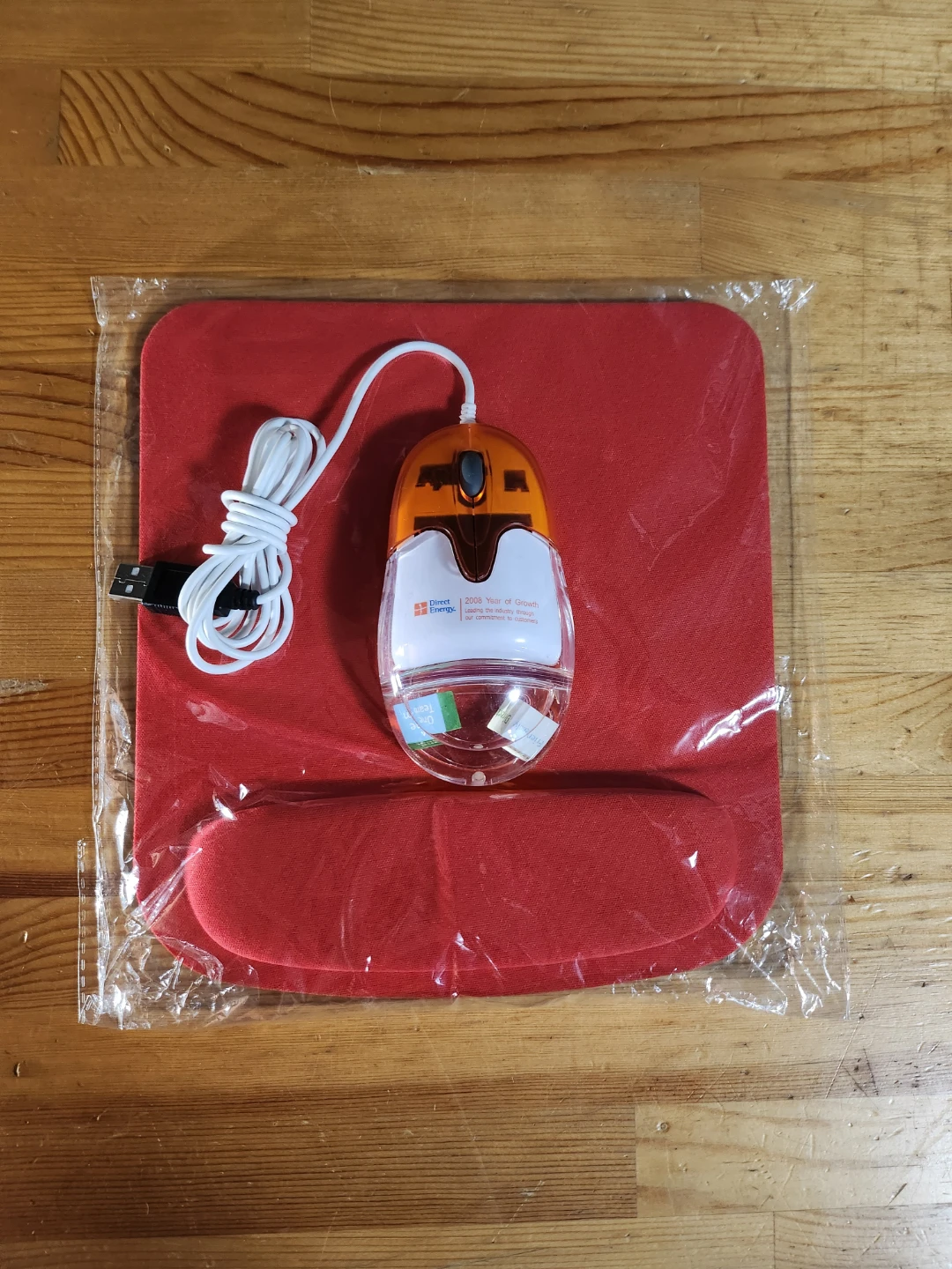 Aqua Liquid Motion Wired USB Mouse with Mousepad 🏈