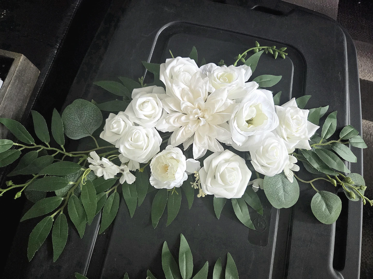 Artificial White Floral Arrangement Swags - photo 2