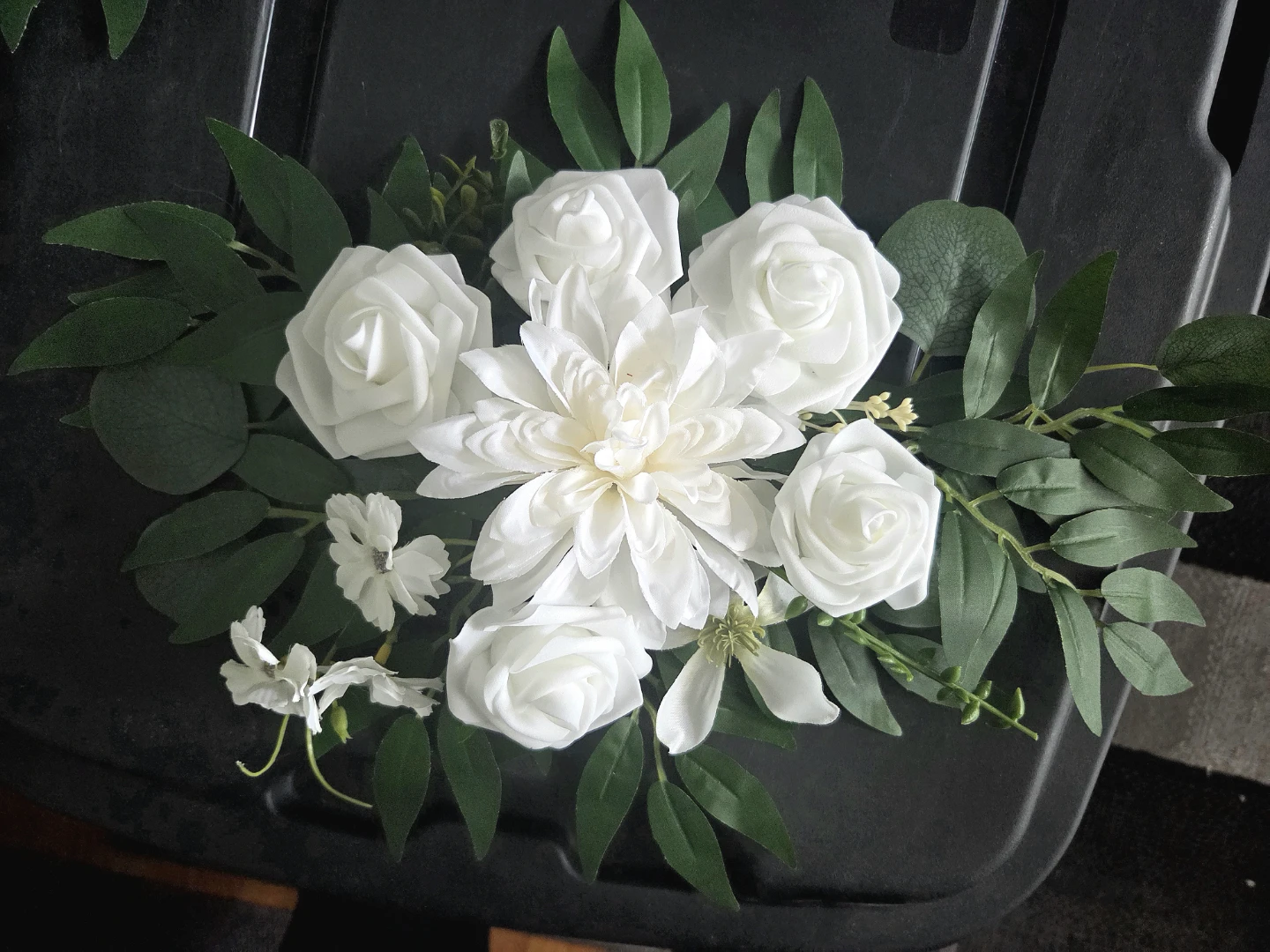 Artificial White Floral Arrangement Swags - photo 3