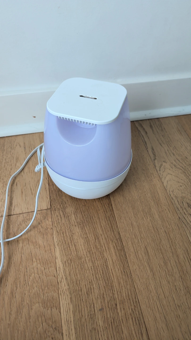 Westinghouse Tabletop Humidifier changing colors - photo 2