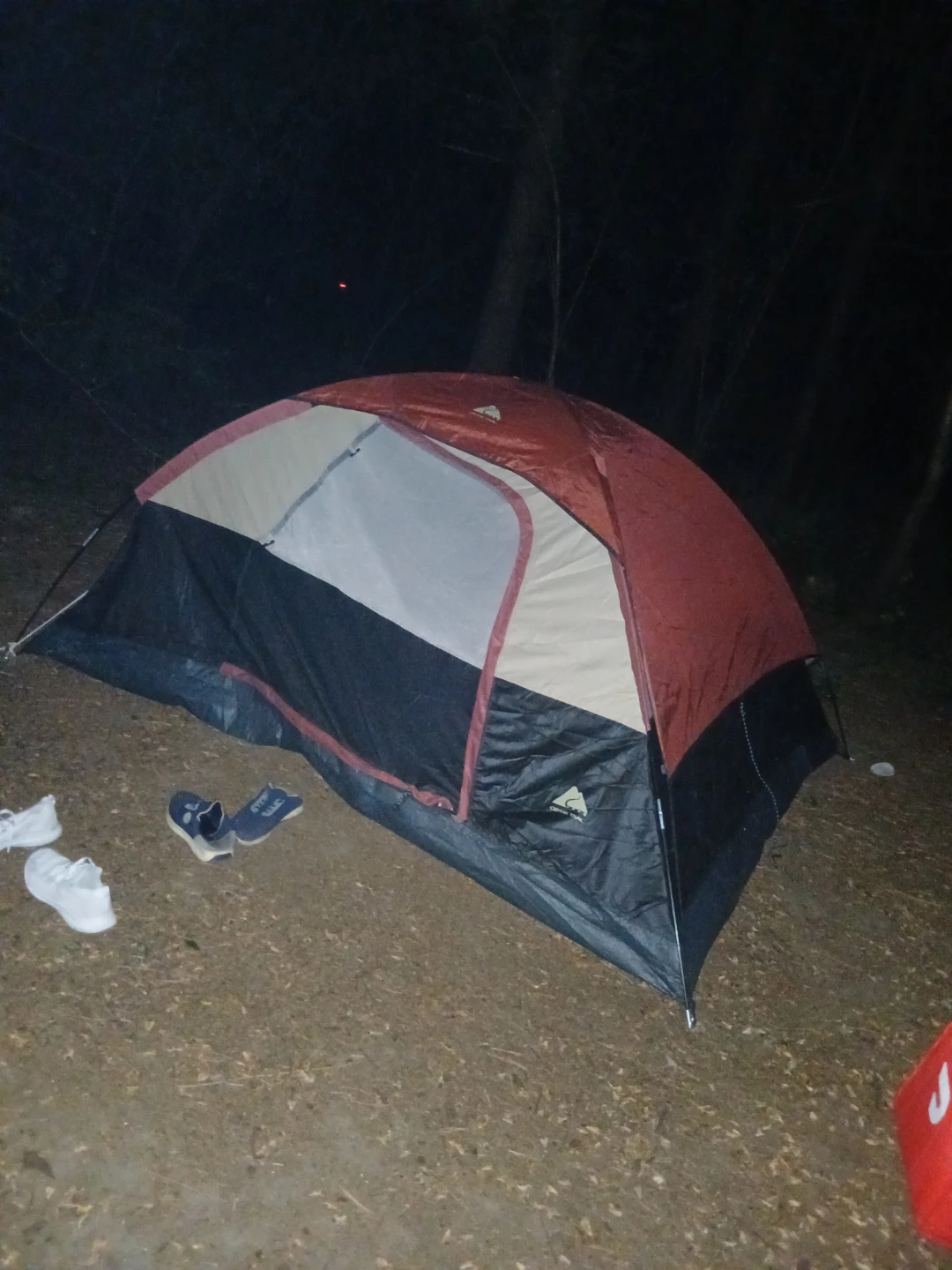 🏈Ozark Trail Camping Tent