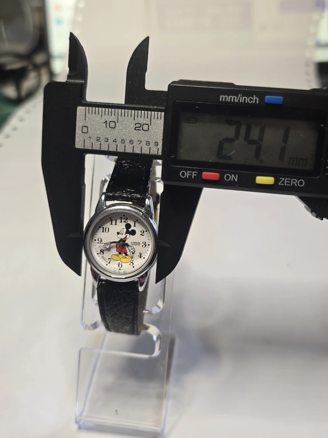 24mm Lorus Mickey Mouse Quartz Watch - photo 2