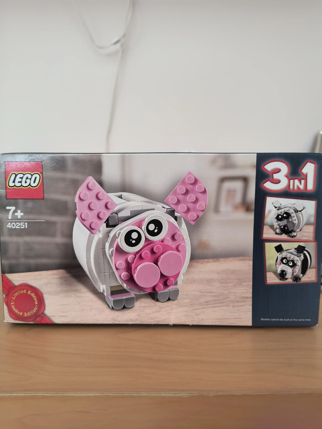 LEGO 40251 Mini Piggy Bank 3-in-1 Set